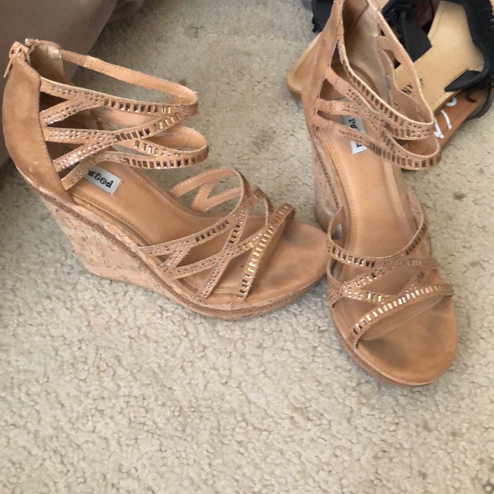 not rated wedge heels